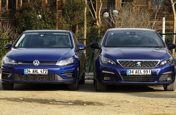 İki kompakt HB karşı karşıya Volkswagen Golf vs Peugeot 308