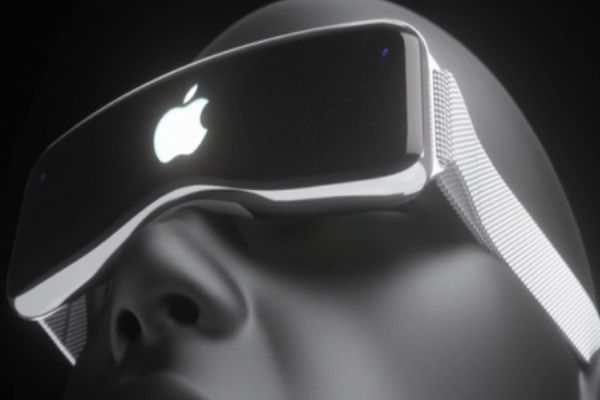 Apple arabadaki bulantıyı VR gözlükle geçirmenin peşinde