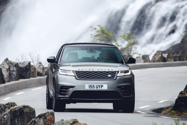 Range Rover Velar kendine yakışan motora kavuştu Range Rover Velar kendine yakışan motora kavuştu