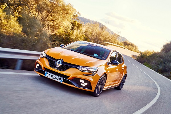 Yeni Renault Megane RS kaç paradan satışa sunuldu? Yeni Renault Megane RS kaç paradan satışa sunuldu?