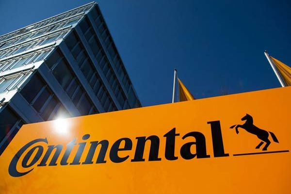 Continental 240 bin çalışanına sosyal medyayı yasakladı