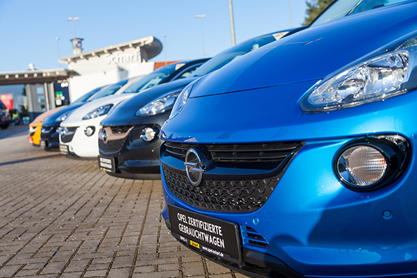 Azalan satışlar Opel’e üretimini yavaşlatma kararı aldırdı