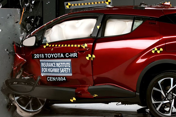 Toyota C-HR çarpışma testinden geçer not almayı başardı