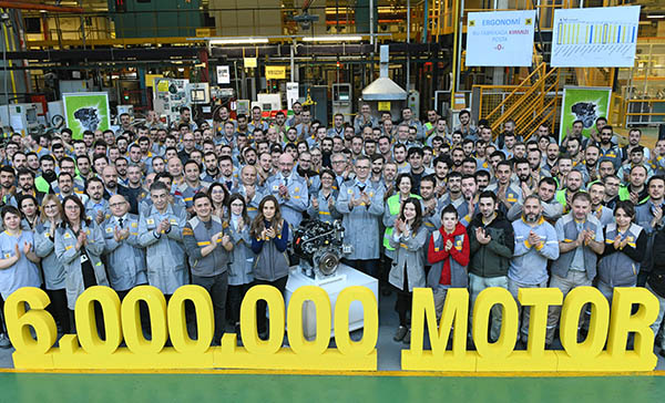 Oyak Renault 6 milyonuncu motorunu üretti