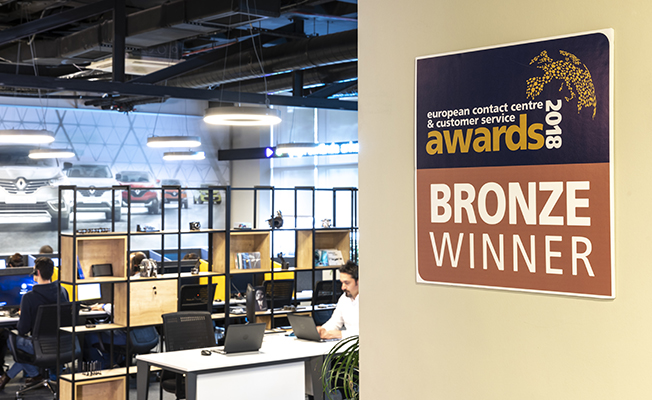 Renault, Diyalog ile bekleme süresini 20 saniyeye indirdi