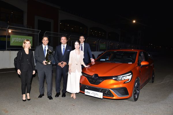 Yeni Renault Clio Türkiye’de Yılın Otomobili seçildi