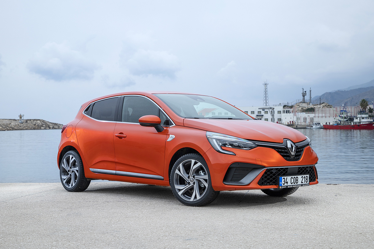 Renault yüzde 17,8 pazar payı ile ilk 6 ayın lideri oldu