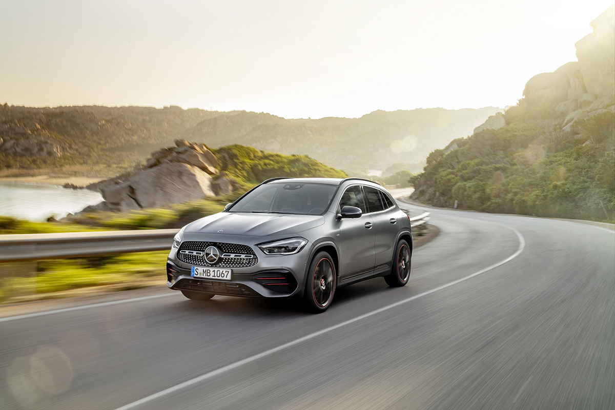 Yeni Mercedes GLA 412 bin TL’den Türkiye’ye geldi
