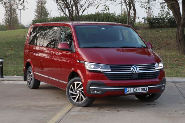 Volkswagen Caravelle Bulli artık ticari değil binek gibi algılanıyor Volkswagen Caravelle Bulli artık ticari değil binek gibi algılanıyor