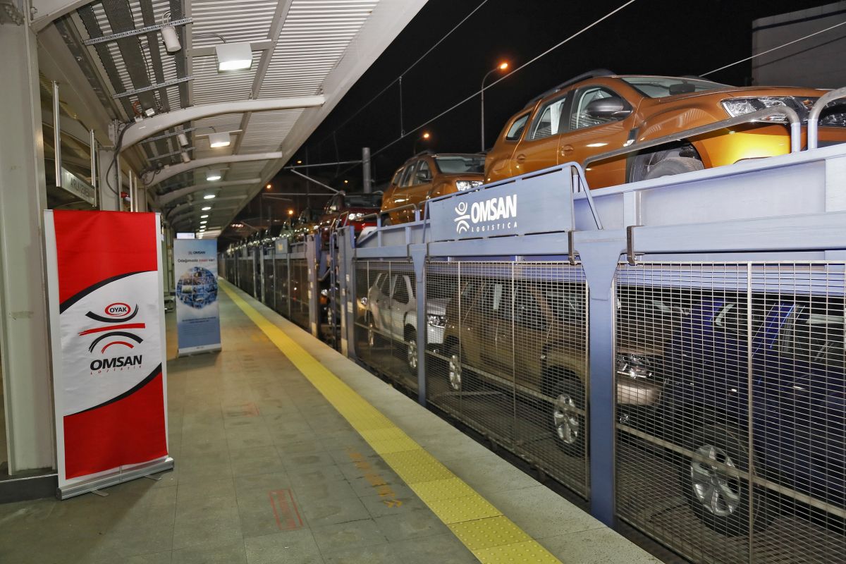 Omsan Dacia otomobilleri yerin altından taşıdı