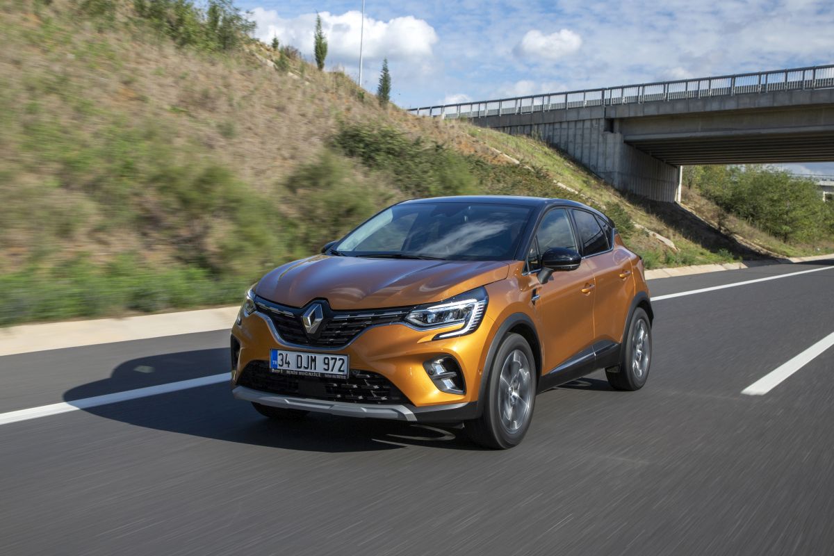 Renault Captur bu kez çok FENA olmuş; test ettik