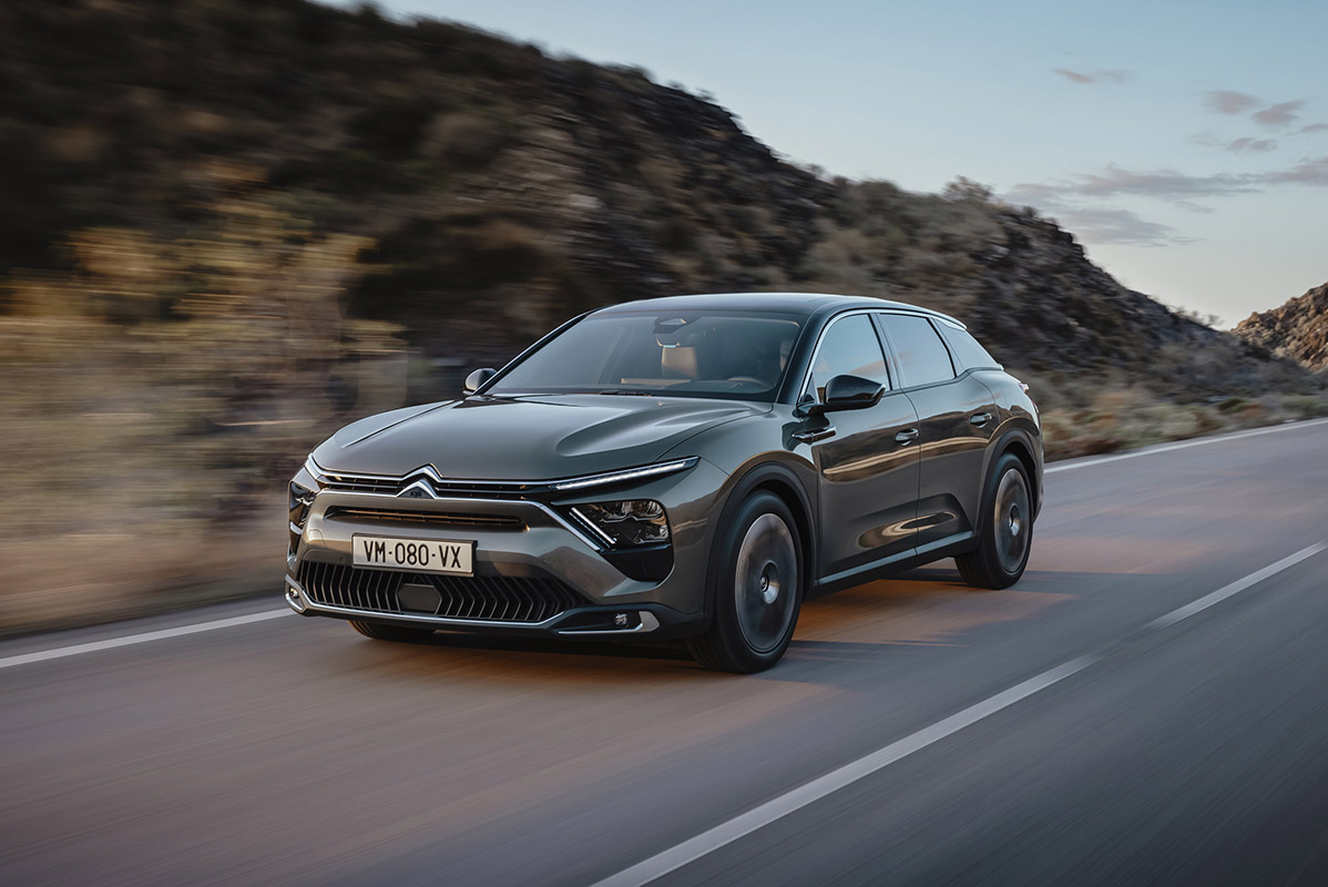 3 farklı gövde tek otomobil Citroen C5 X