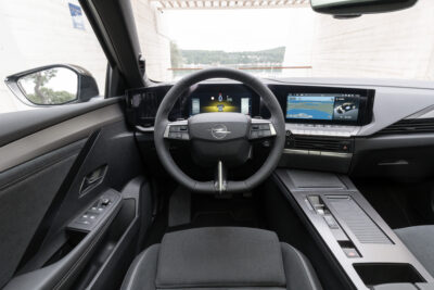 Yeni Opel Astra